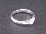帯広・グランドガレリアの手作りハンドメイドpt900プラチナ婚約指輪エンゲージリング0.4ctダイヤモンド