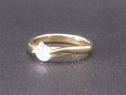 帯広・グランドガレリアの手作りハンドメイドK18YGイエローゴールド婚約指輪エンゲージリング0.4ctダイヤモンド