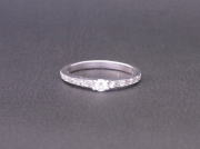帯広・グランドガレリアの手作りハンドメイドK18ホワイトゴールド婚約指輪エンゲージリング0.275ctダイヤモンド